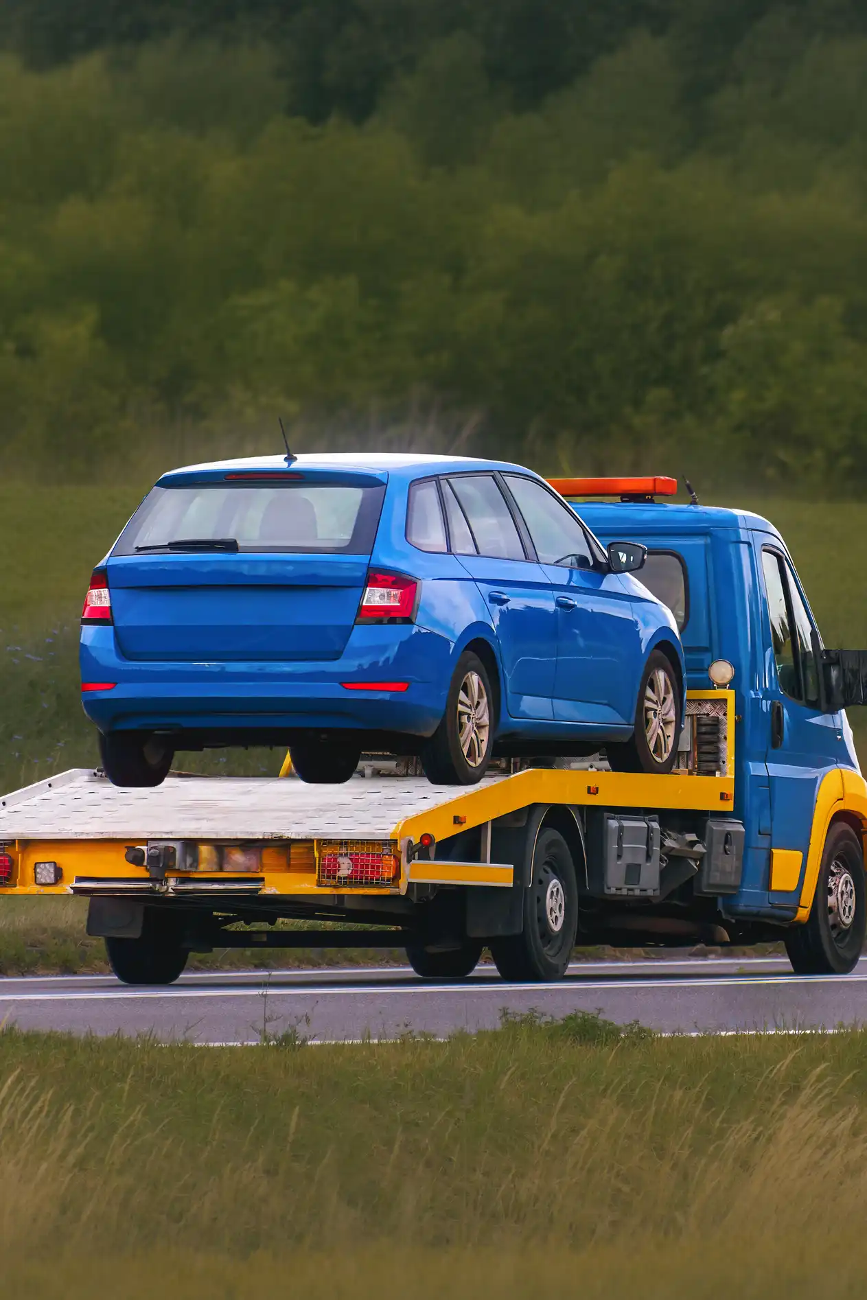 Southern Towing Keysborough tow truck operator ready for dispatch